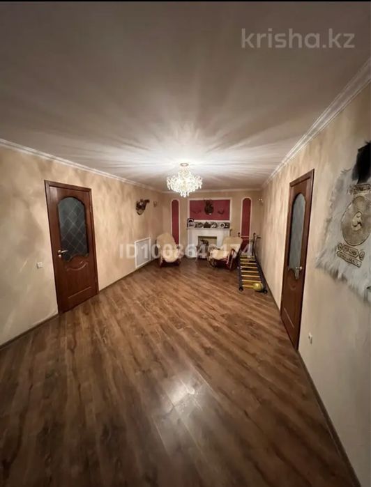 Частный дом с участком