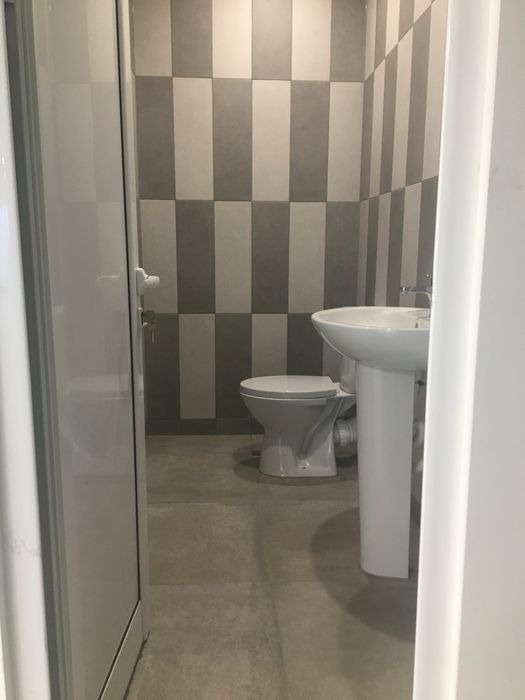 Дава се под наем Офис в София, 7-ми 11-ти километър - 200 кв.м за 1100 € - Снимка #5