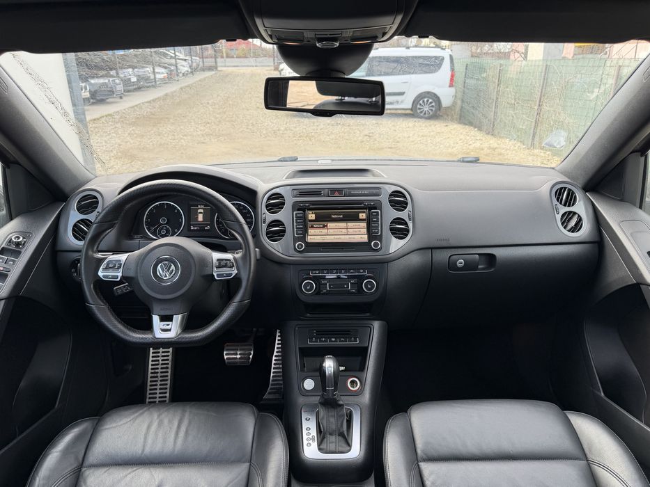 Vw Tiguan R-line 2.0tdi 4x4 dsg automat extrafull keyless camera pano