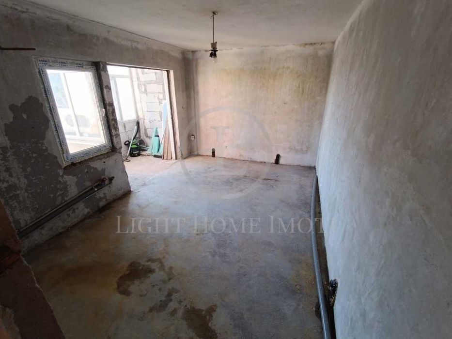 Продава се Двустаен апартамент в Пловдив, Тракия - 40 кв.м за 891 €/кв.м - Снимка #1