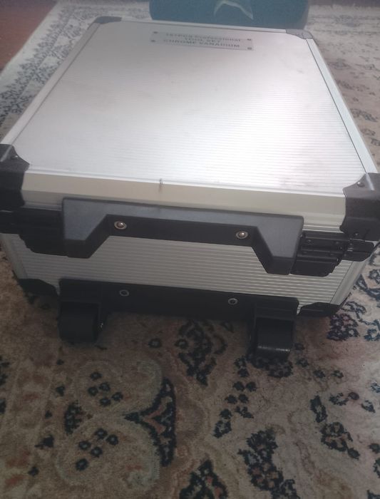 Продам набор инструментов