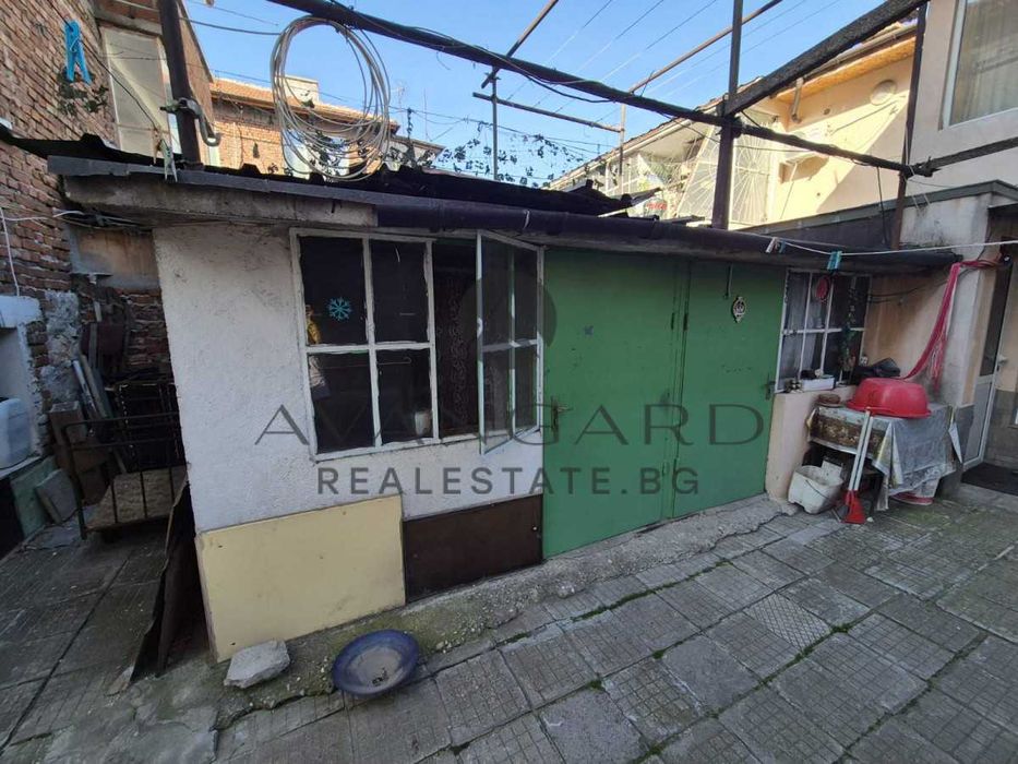 оф.19447 Къща до Камела