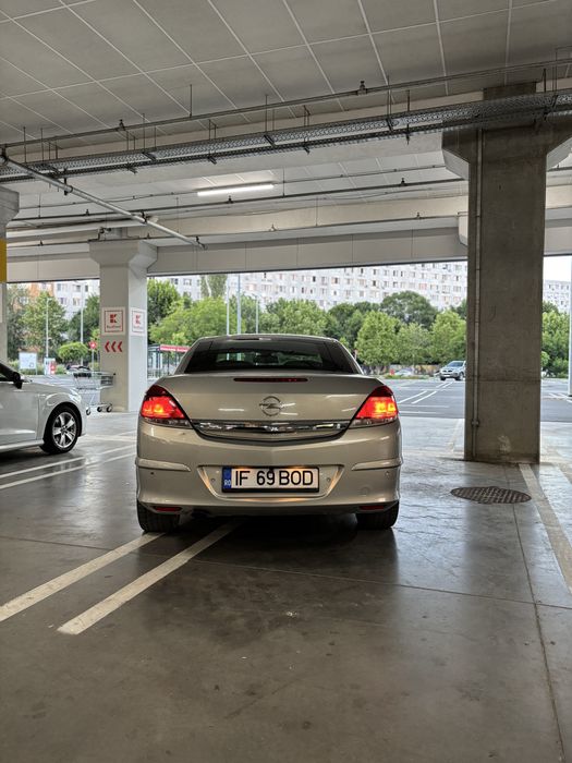 Opel astra twintop
