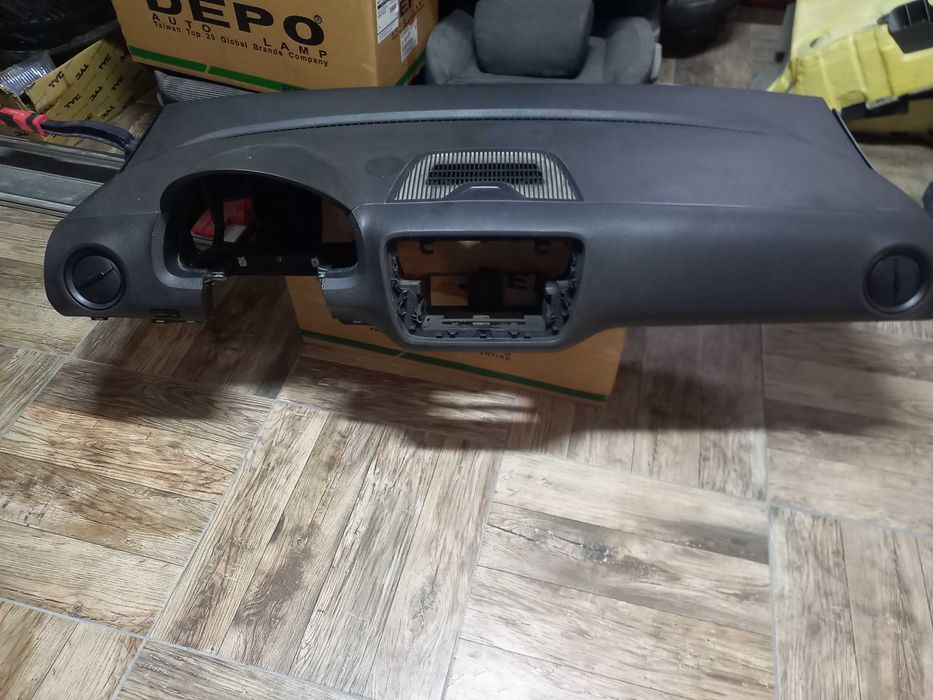 Табло и всмукателен колектор за VW Ъп , Шкода Ситиго , Сеат Мии