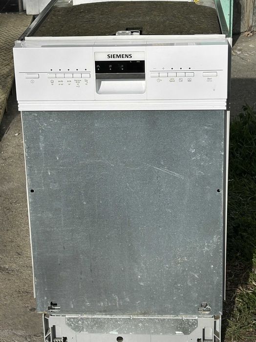 Съдомиялна Siemens 45 см за частично вграждане