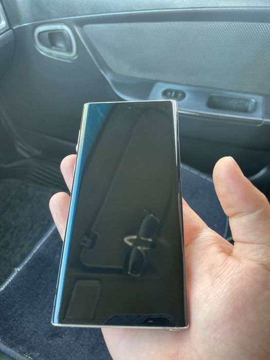 Samsung not 10 xolati yaxshi