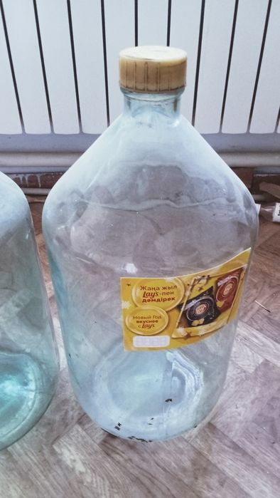 Продам бутыль 20л