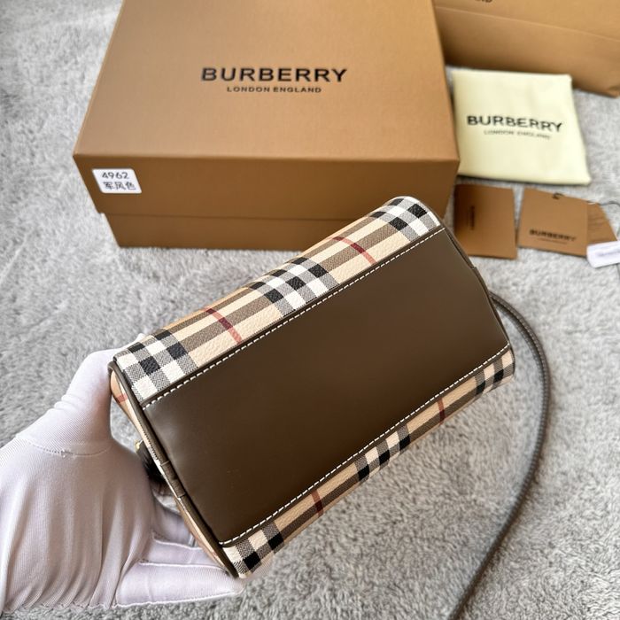 Geanta Burberry