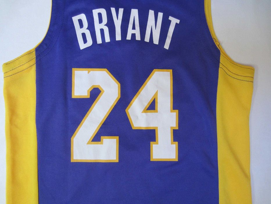 Maiou baschet Kobe Bryant, NBA-Lakers,mas.6-7ani, stare f.buna