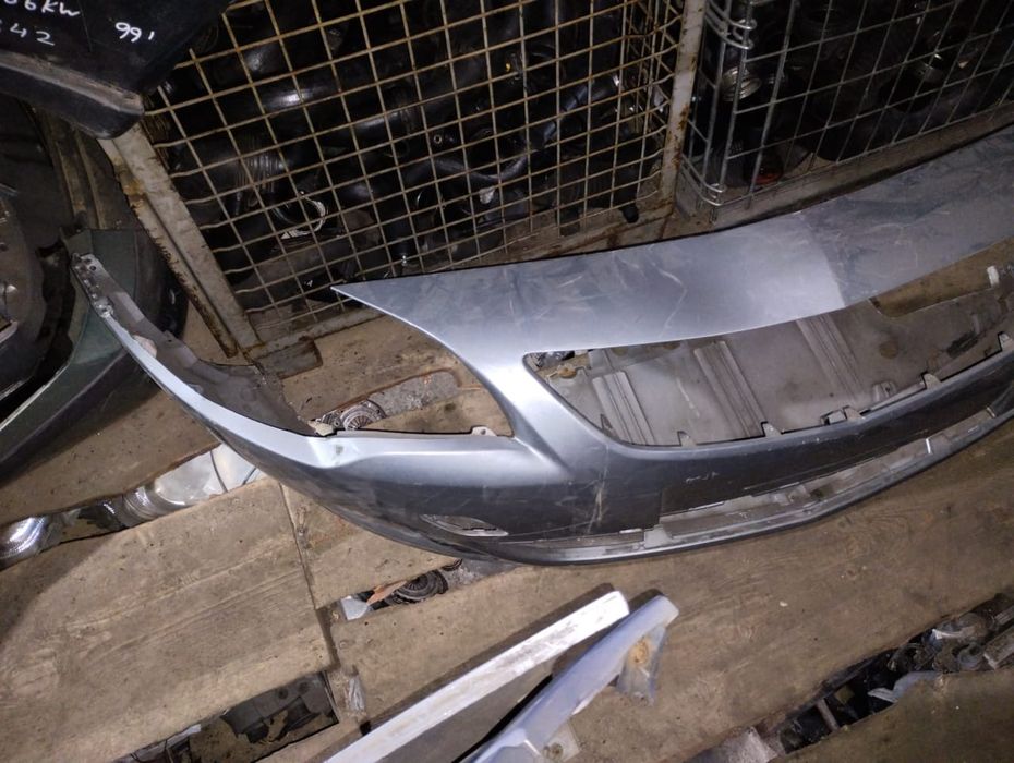 Бампер передний на Опель Астра Jei