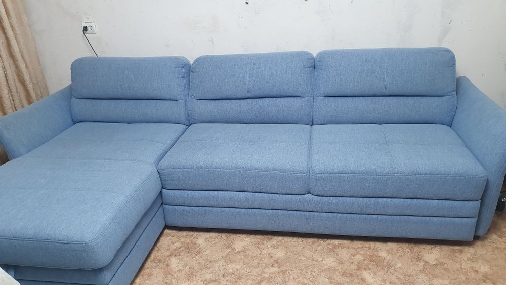 Продам диван ,район Топографический