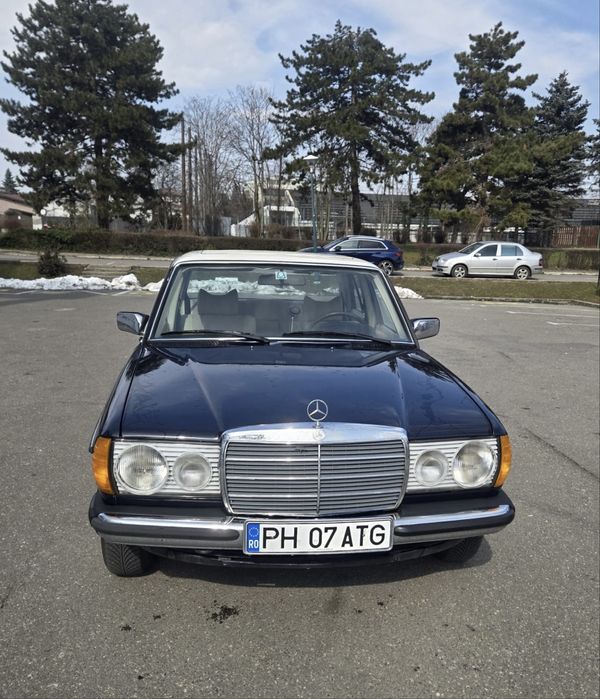 Mercedes 230 an 1976