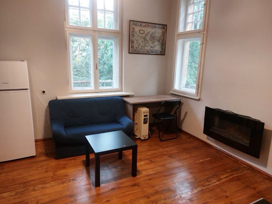 Дава се под наем Едностаен апартамент в София, Център - 60 кв.м за 433.5 € - Снимка #2