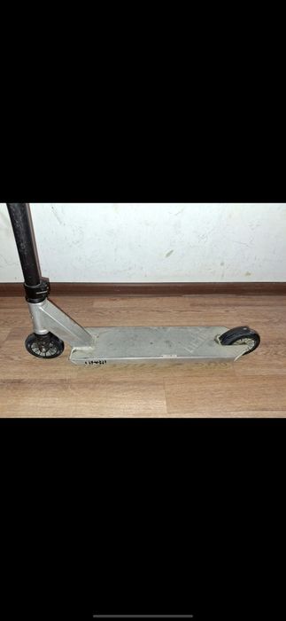 Трюковой самокат limit lmt 69 СРОЧНО