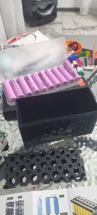 Baterie 12 v  18 Ah