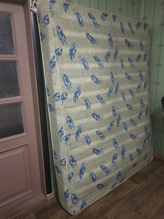 Продам матрас 160*200