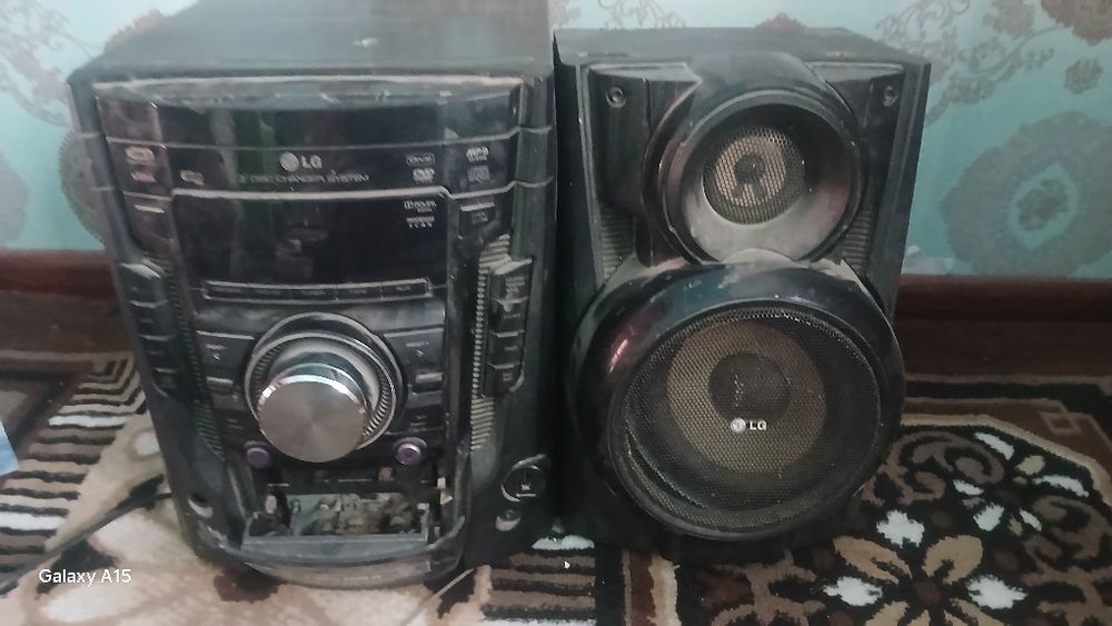 Музыкальный центр