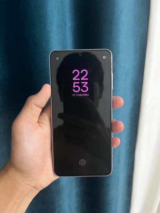 Самсунг s21 FE..