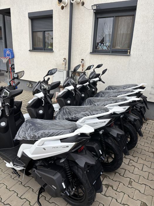 Scutr de inchiriat de 50. Sau 125cc kymco