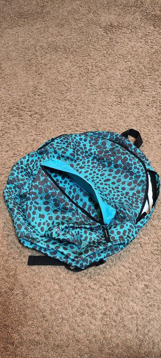 Рюкзаки и сумочка Lipton