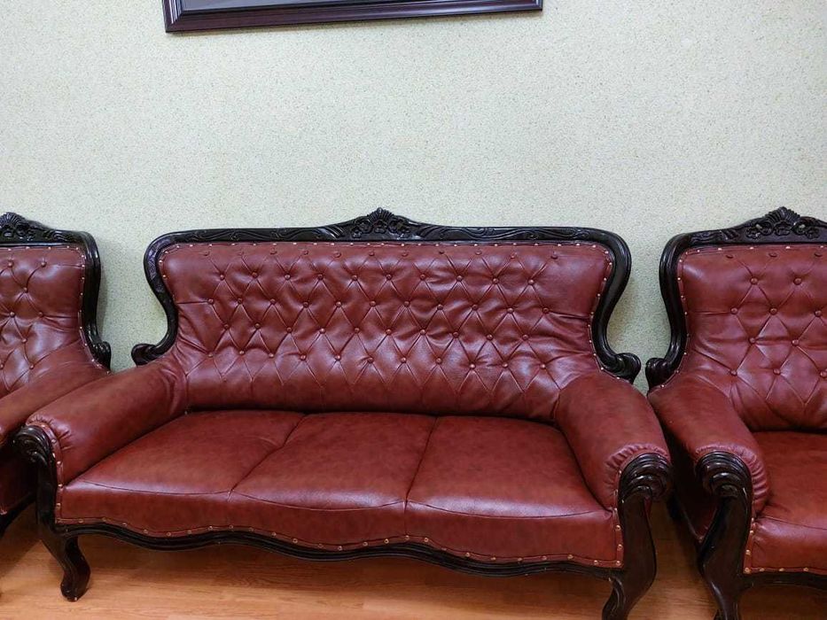 Диван с креслами б/у