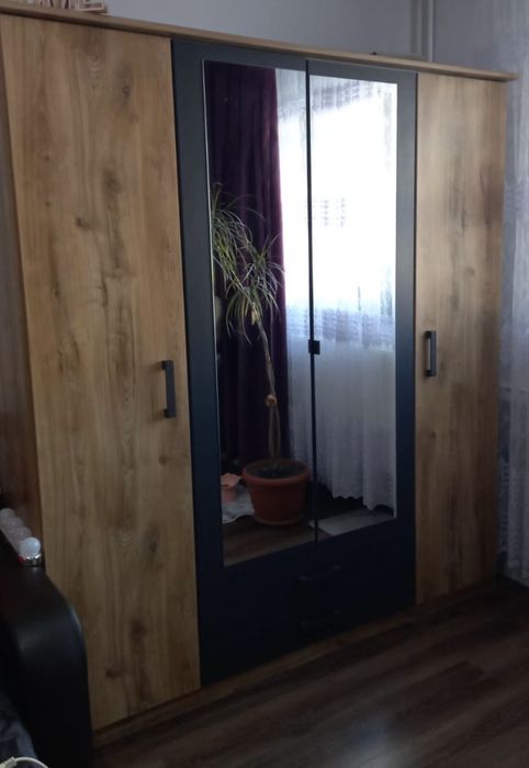 Dulap dormitor 4 usi