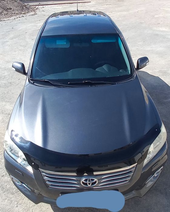 Тоайота рав 4 . 2012