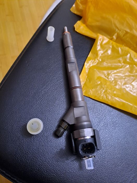 Injector Bosch 0445110186 / Hyundai Kia 33800-4A150 Engine 2.5 CRDi