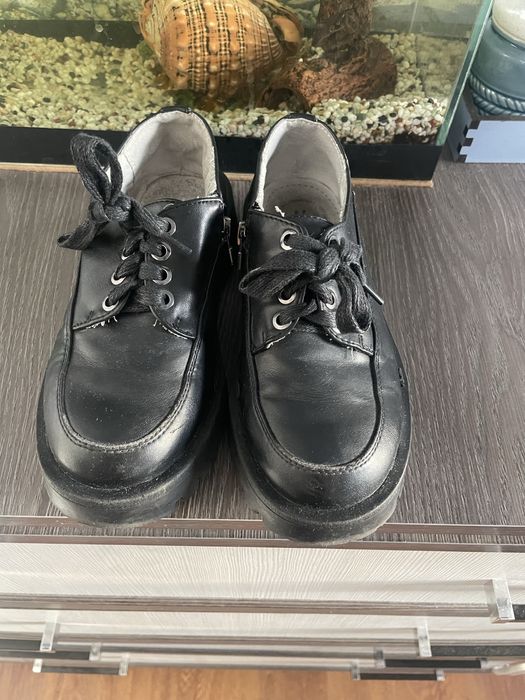 Ботинки для девочки. Можно в школу