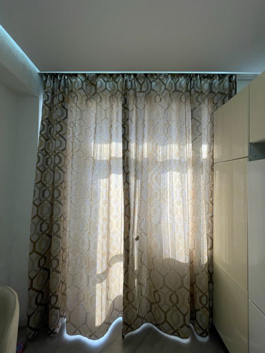 Продам шторы в отличном состоЯнии