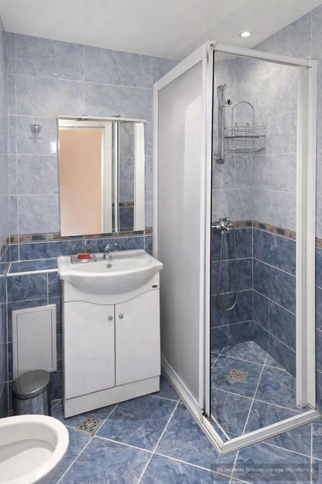 Дава се под наем Тристаен апартамент в Варна, Възраждане 1 - 101 кв.м за 650 € - Снимка #8