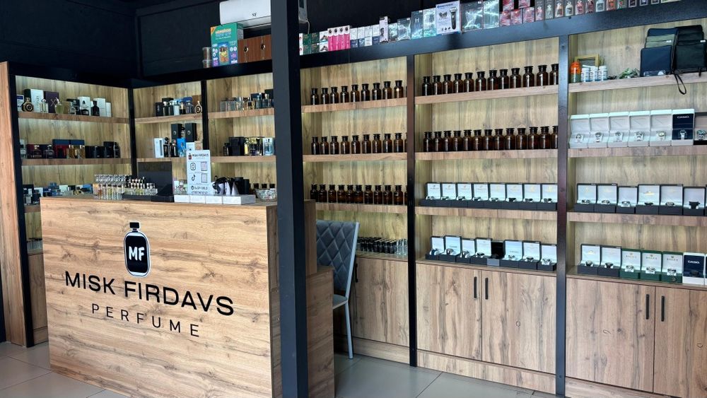 Разные парфюмерии и духи