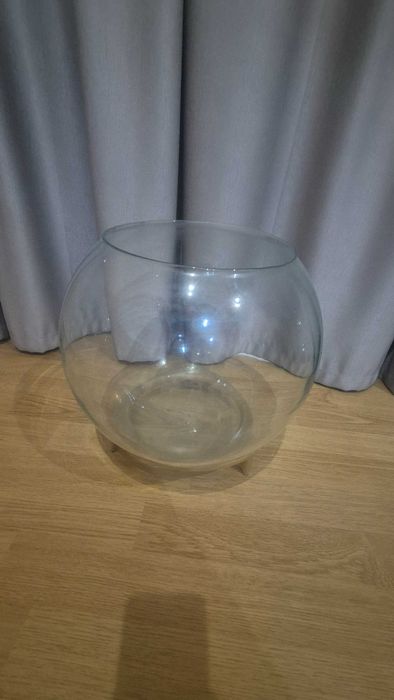 Аквариум круглый на подставке