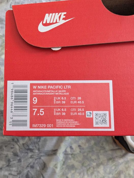 Оригинални дамски кожени маратонки NIKE Pacific .