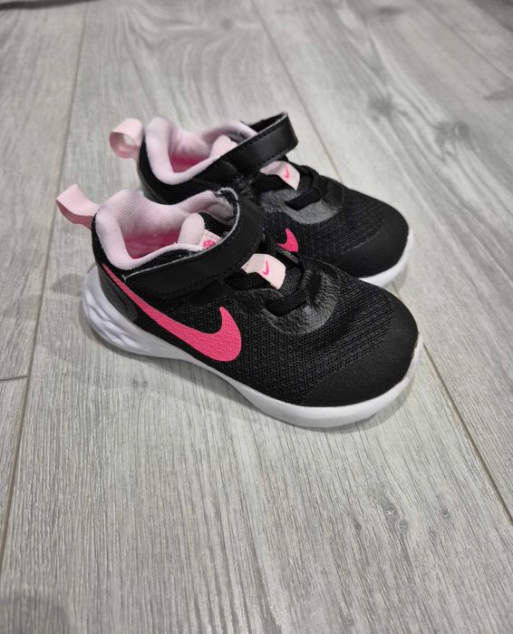 Детски ботуши, маратонки Nike, Skachers + подарък