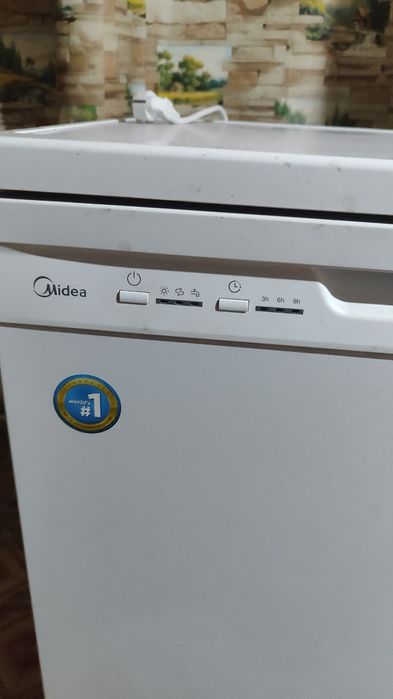 Продам посудомоечную машину