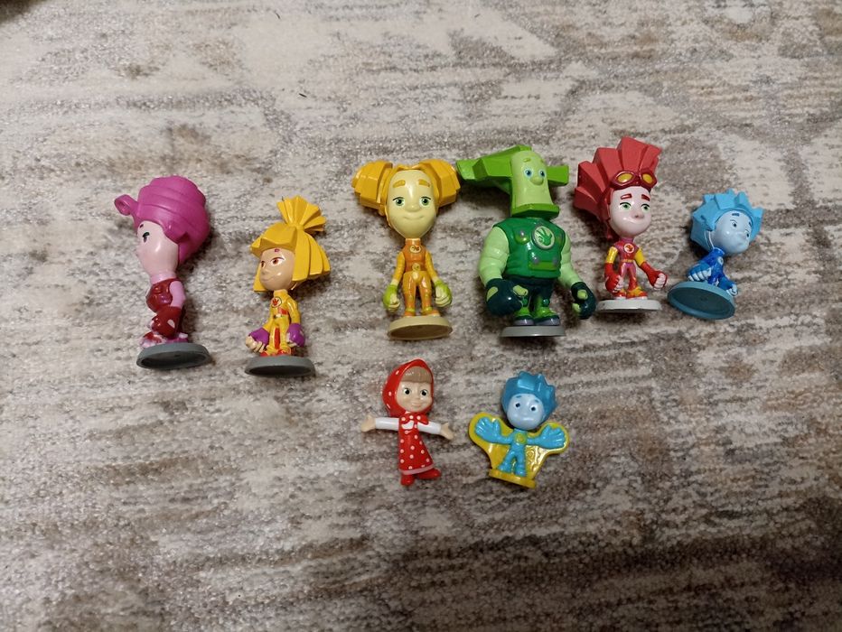 Фигурки Киндер разные поштучно