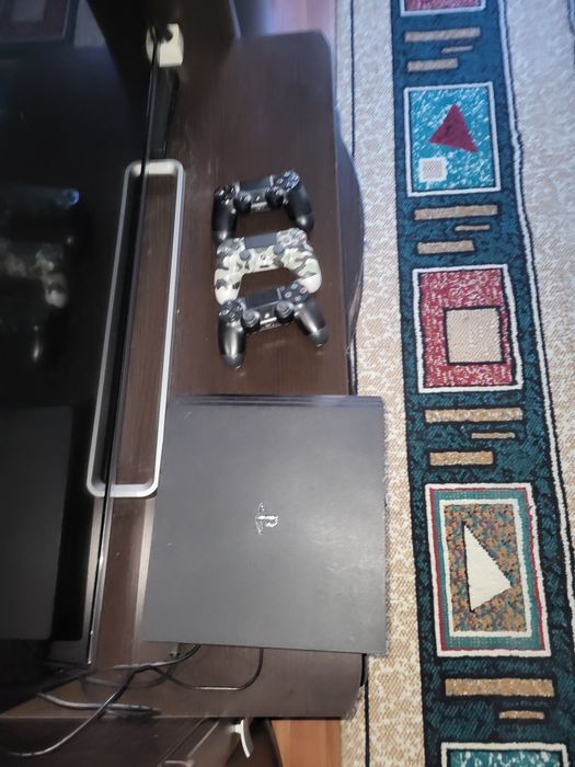 Обменяю или продам PS4 PRO