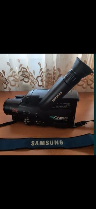 Продам видеокамеру Samsung