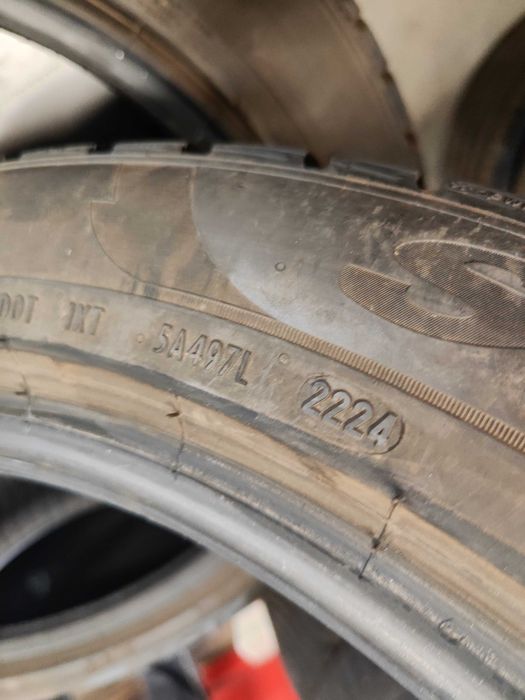 2бр. зимни гуми 255/45/19 Pirelli