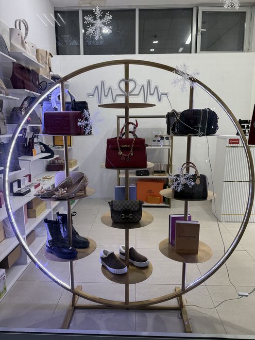 Стойка для бутика