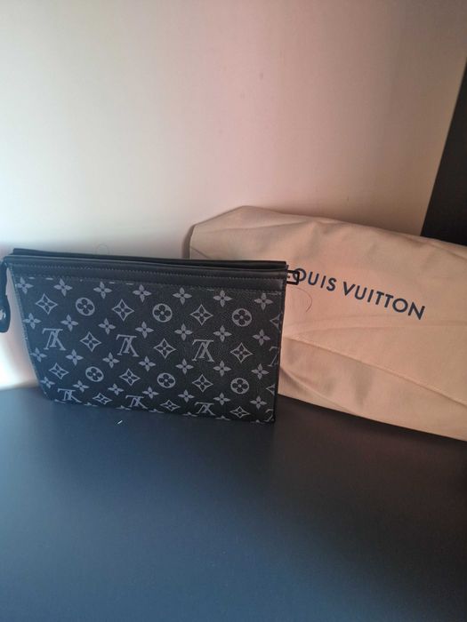 Louis Vuitton мъжки клъч в черен цвят