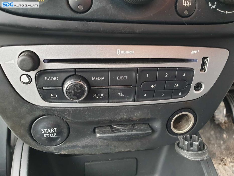 Radio CD Player cu MP3 si USB Renault Megane 3 2008 - 2015 [C3368]