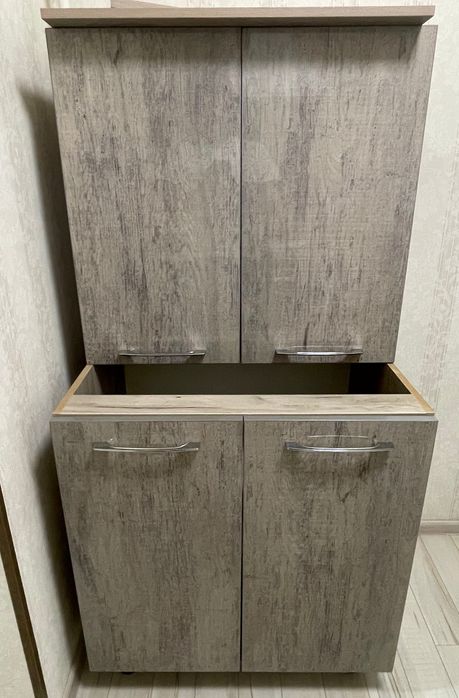 Продаю кухонный гарнитур из МДФ