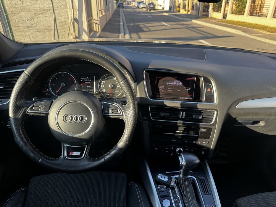 Audi Q5 S-line 2,0 Disel
