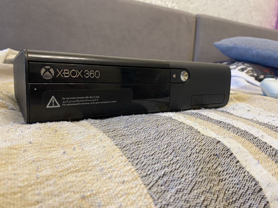 Xbox 360 вместе с киннектом