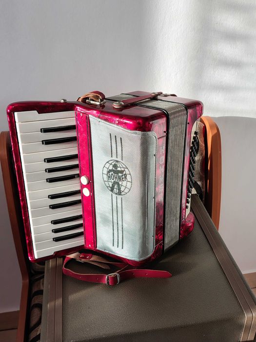 Acordeon 48 basi Hohner Junior