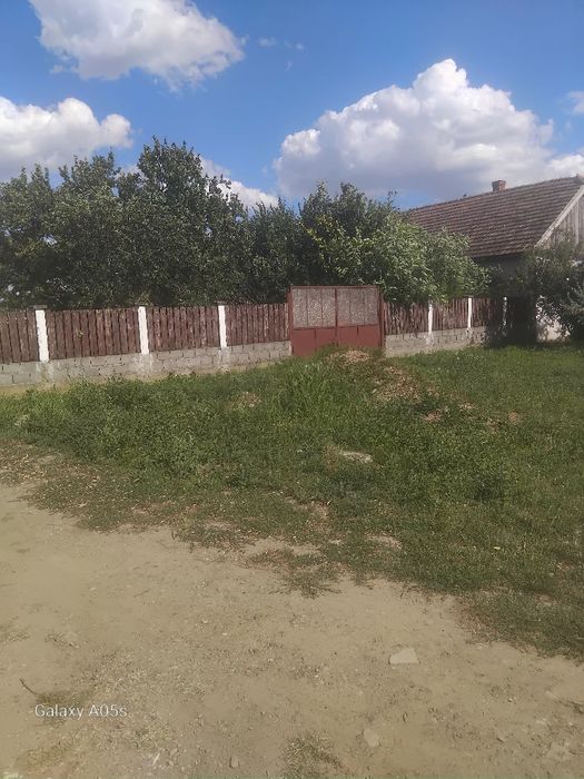 Locuri de casa în sanmartin