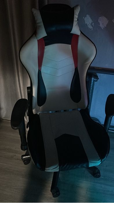 Продам игровое кресло