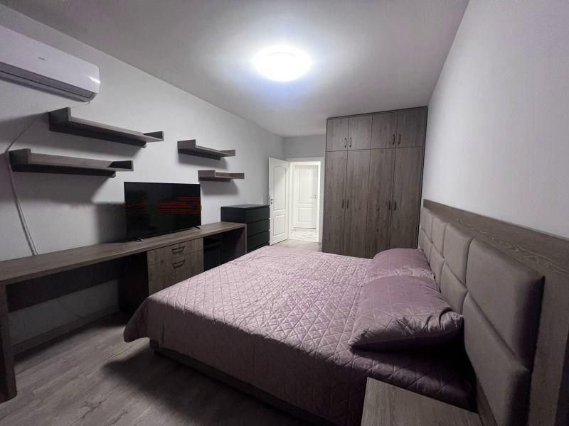 Двустаен апартамент в ж.к. Студентски град.